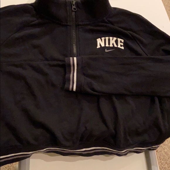 Crop thin pullover - Picture 2 of 3